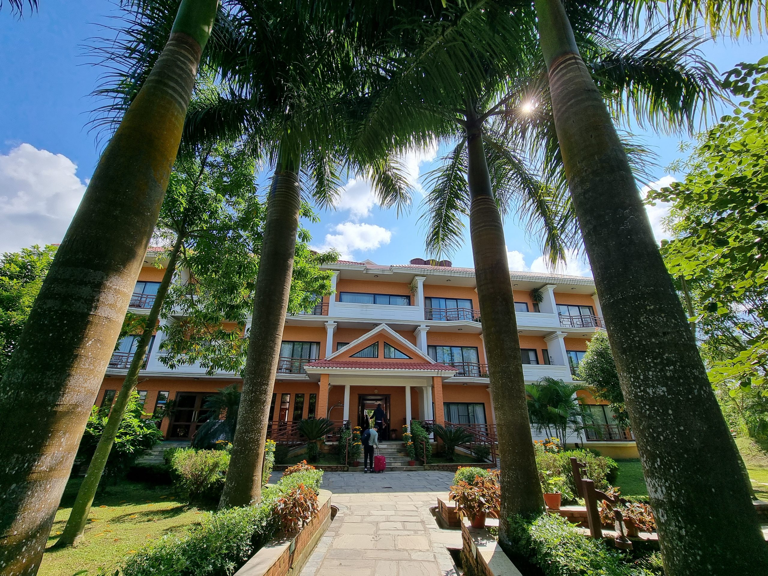 Landmark Forest El Mejor Alojamiento De Chitwan